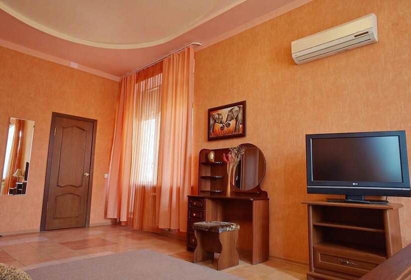 سوئیت با بالکن, Seven Kings