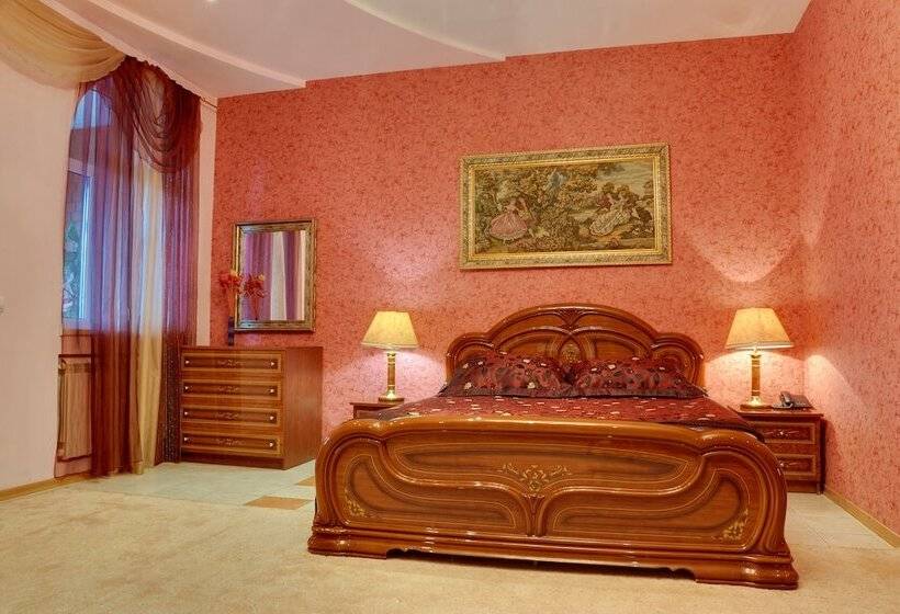 سوئیت با بالکن, Seven Kings