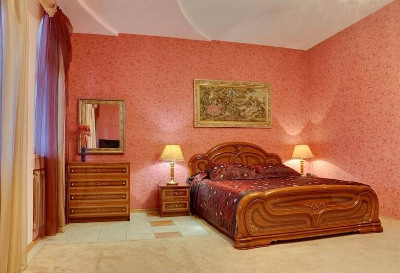 سوئیت با بالکن, Seven Kings