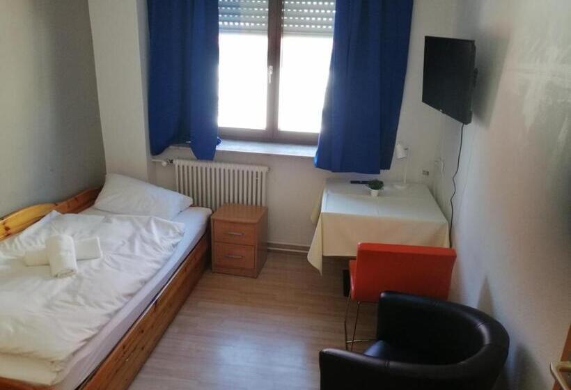 Quarto standart individual, Zimmervermietung Gasthof Lamm, Zugang Selbstständig über Schlüsseltresor