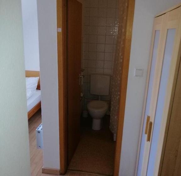 Quarto standart individual, Zimmervermietung Gasthof Lamm, Zugang Selbstständig über Schlüsseltresor