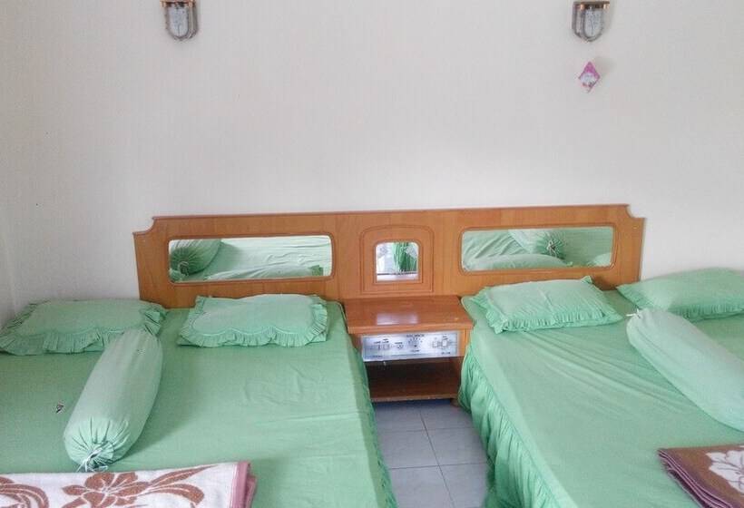 غرفة ديلوكس مطلة على البحيرة, Melissa Palace Hotel And Karaoke