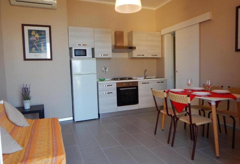 شقة غرفة نوم واحدة مزودة بشُرفة, Ville Paola E Daniela