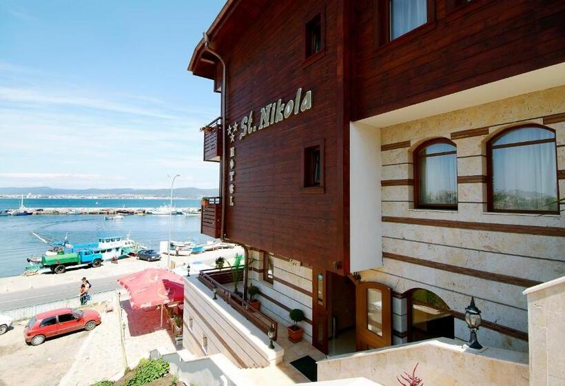 Quarto Standard Vista Mar Lateral com Sacada, Family Hotel Saint Nikola