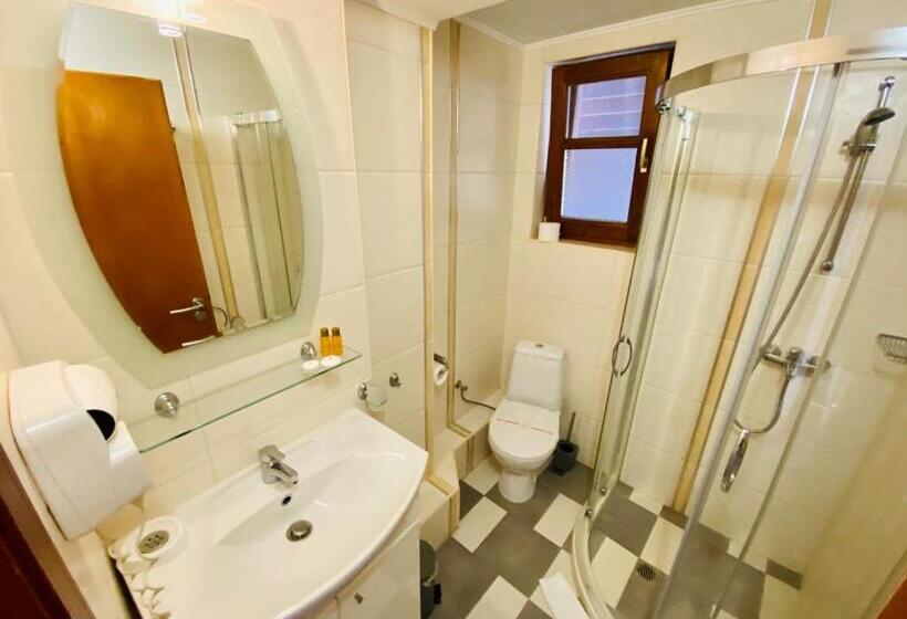 Люкс Вид на Море, Family Hotel Saint Nikola