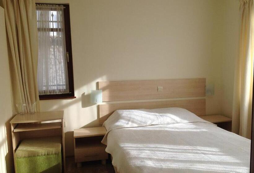 Quarto Economy Individual, Family Hotel Saint Nikola