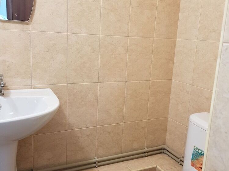 تختخواب در اتاق مشترک, Hostel Well