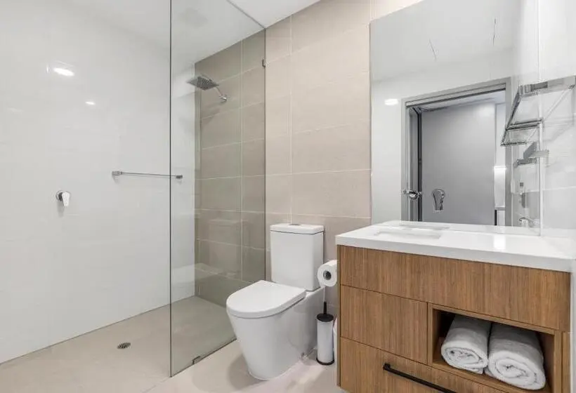 クイーンベッドのスタンダードスタジオ, Essence Suites Taringa