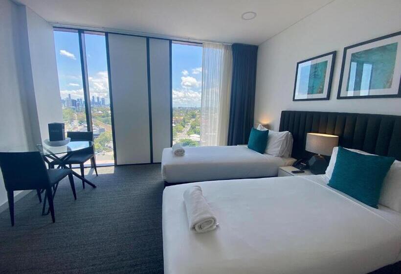 Студия Стандарт Вид на Город, Essence Suites Taringa