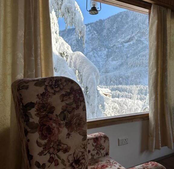 سوییت با چشمانداز کوه, Marys Cottages