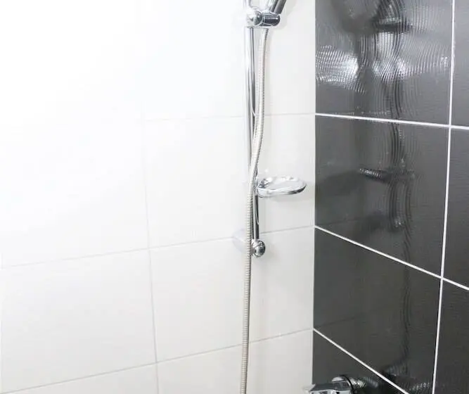 اتاق کلاسیک یک تخته, Old Konak