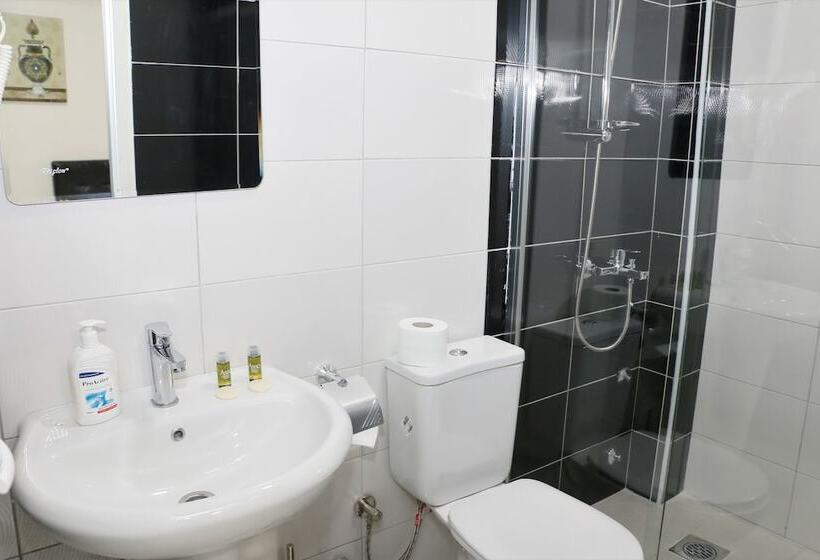 اتاق کلاسیک یک تخته, Old Konak