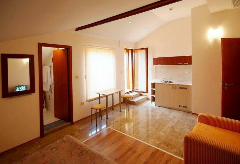 Номер Стандард Боковой Вид на Море с Балконом, Family Hotel Saint Nikola