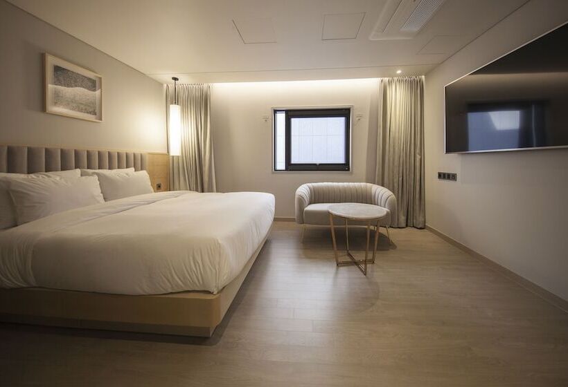 اتاق استاندارد, Yeonsan Hound