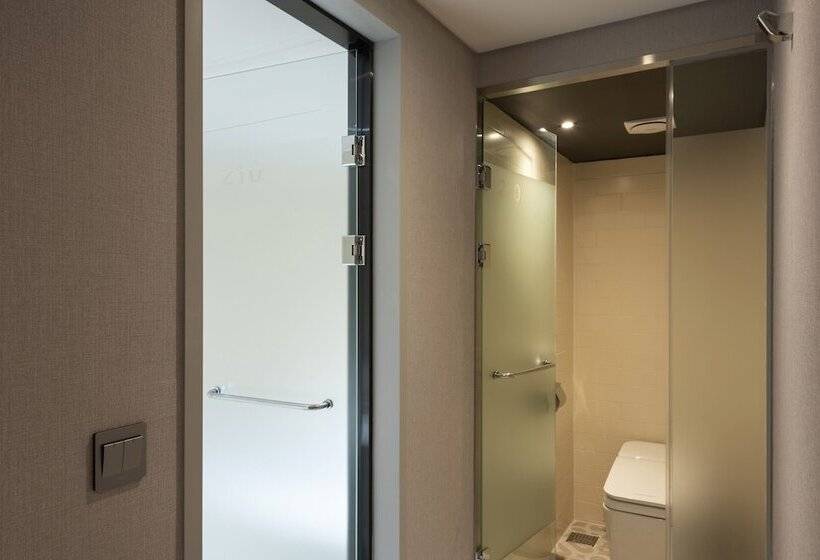 اتاق پرمیوم, Yeonsan Hound