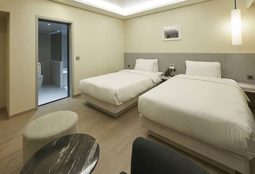 اتاق استاندارد, Yeonsan Hound