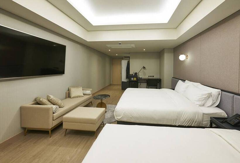 اتاق لوکس, Yeonsan Hound