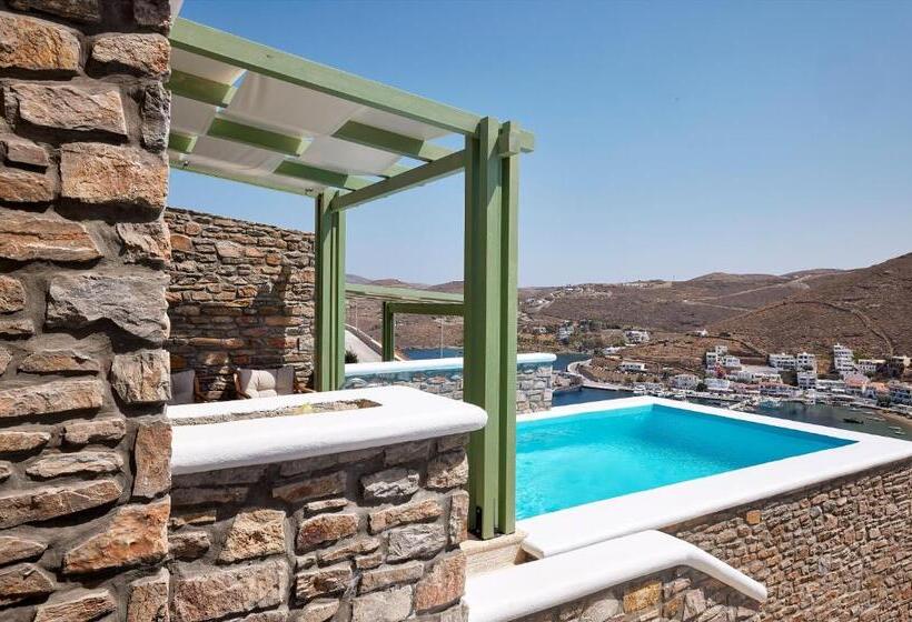 套房配有游泳池, Emgard Suites Kythnos