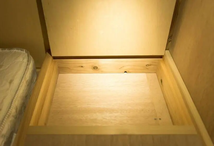 ルームシェアのワンベッド, Guest House Gaku Magome   Hostel