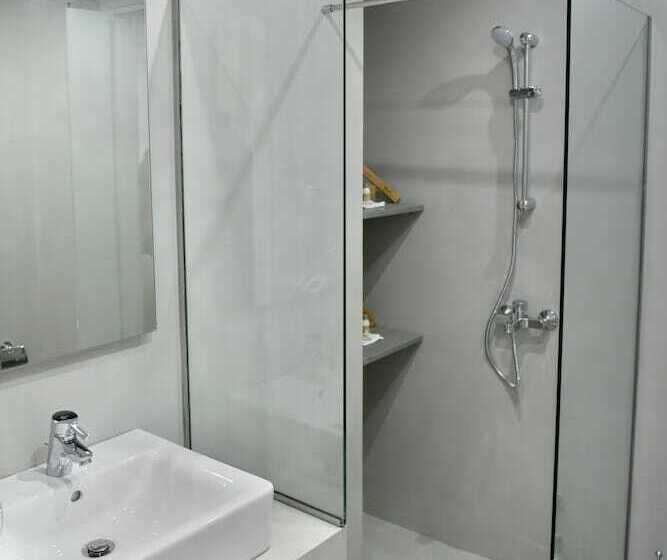 스탠다드 룸, Douskos Port House