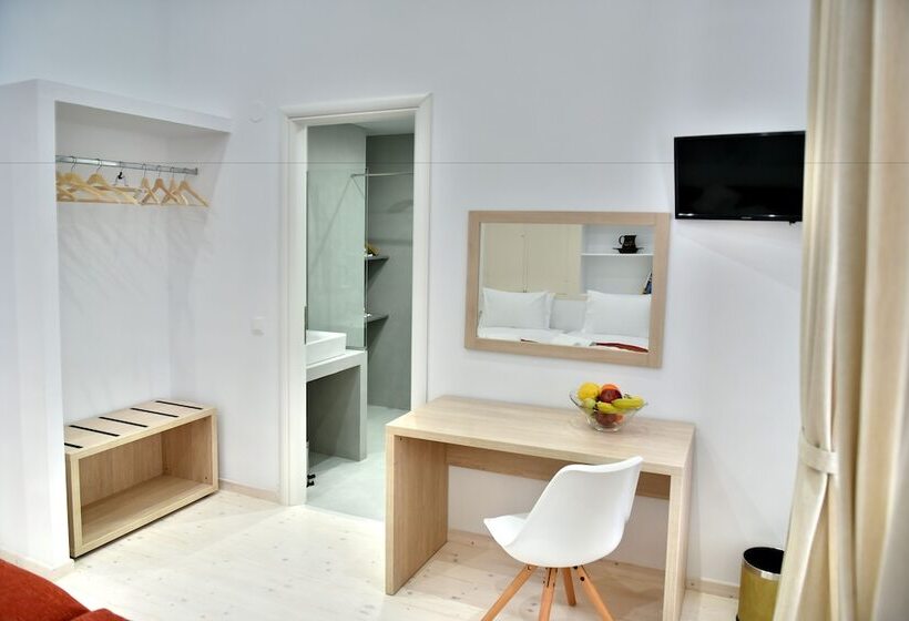 스탠다드 룸, Douskos Port House