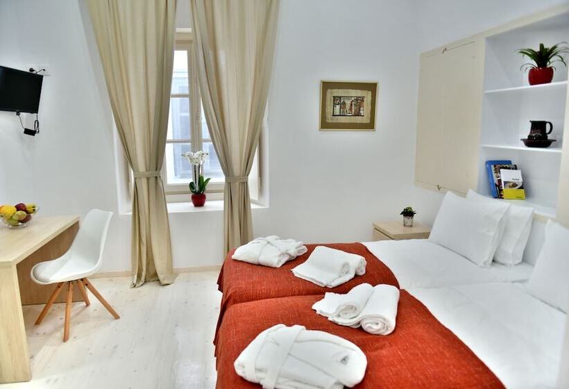 스탠다드 룸, Douskos Port House