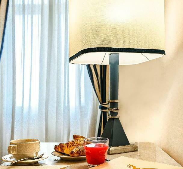 Quarto Estandar Vista Mar com Sacada, La Pace