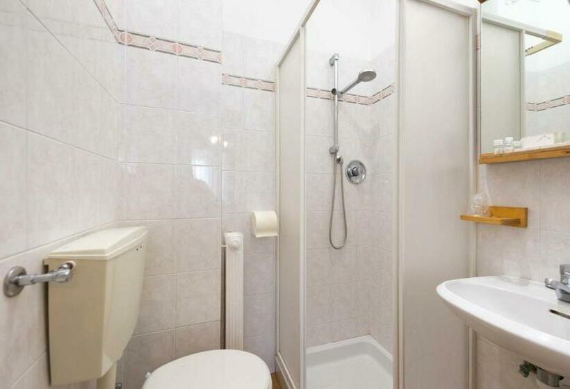 Quarto Quádruplo Estandar, La Pace