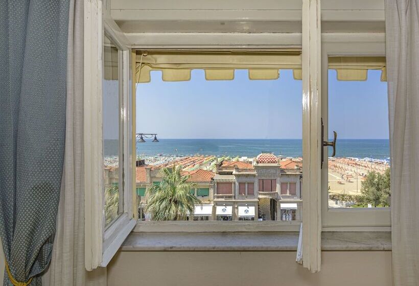 Triple Room Sea View, La Pace