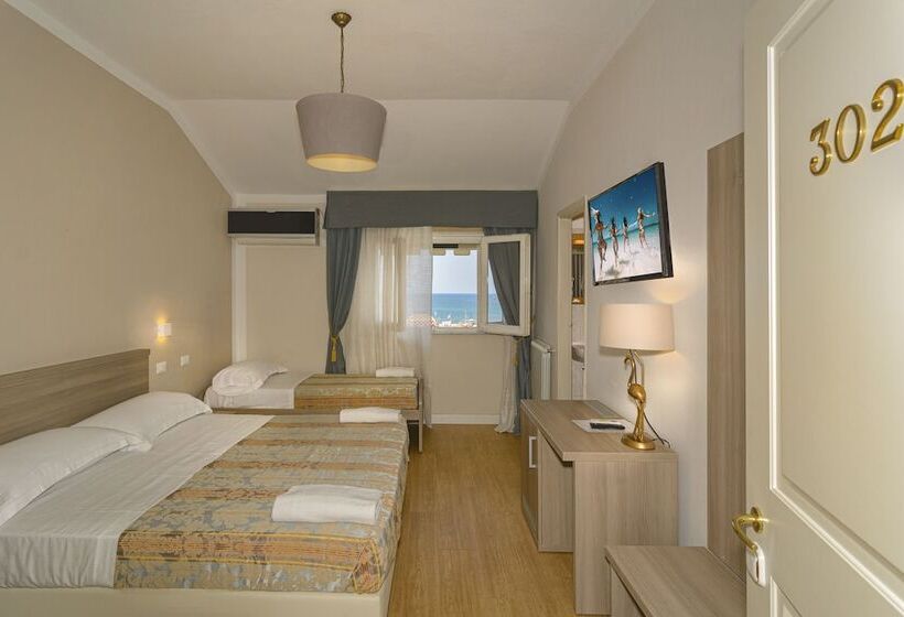 Triple Room Sea View, La Pace