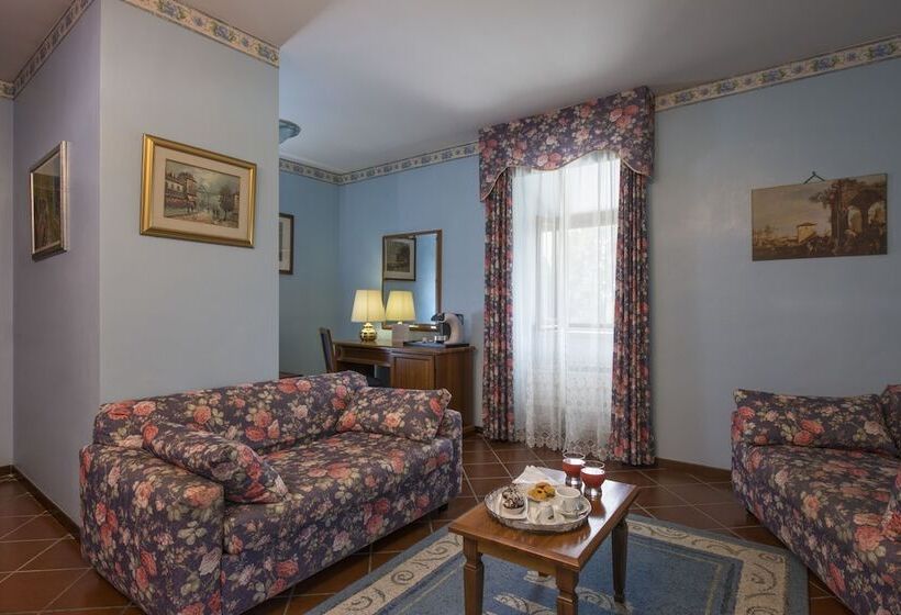 اتاق استاندارد چهار تخته, La Pineta Dei Liberti