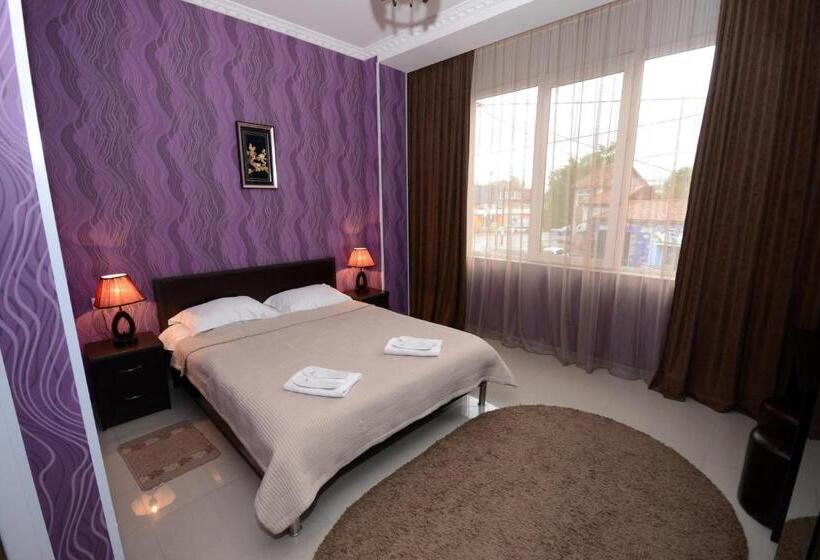 اتاق استاندارد, Like