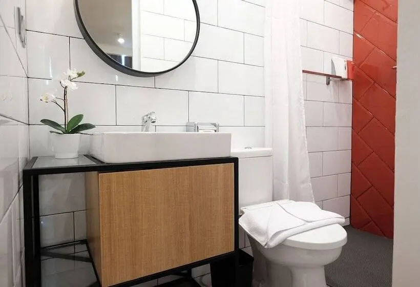 Standard Room, Reddoorz Plus @ Thamrin