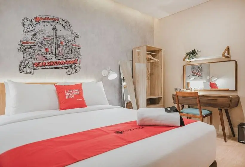 Standard Room, Reddoorz Plus @ Thamrin
