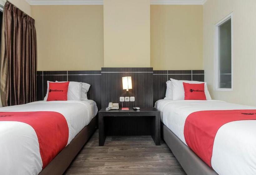 Номер Стандарт, Reddoorz Plus @ Thamrin