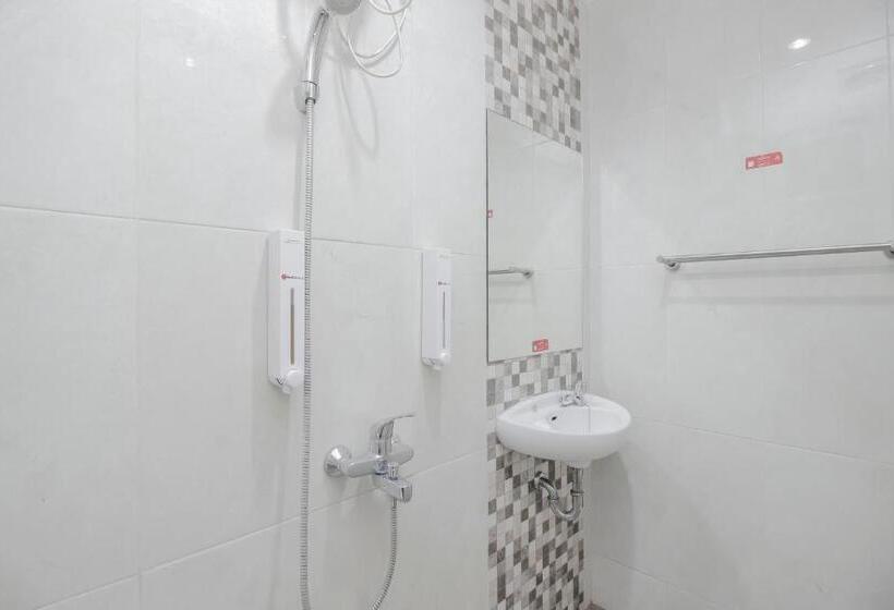 Номер Economy, Reddoorz Plus @ Thamrin