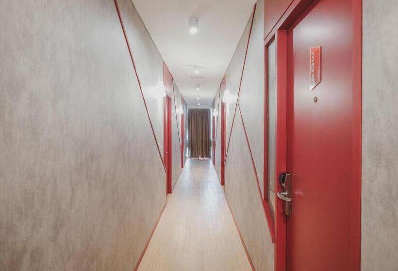 Номер Стандарт, Reddoorz Plus @ Thamrin