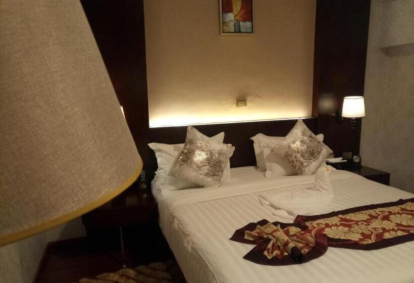 اتاق استاندارد با تخت بزرگ, Sherar Addis