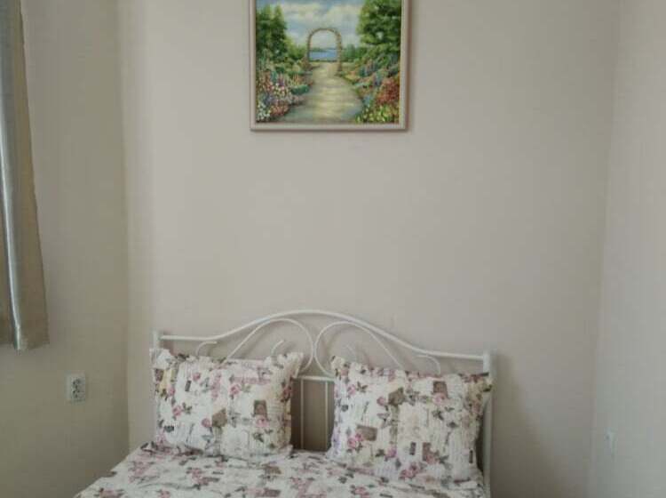 클래식 룸 더블 침대, Hostel Ginger House