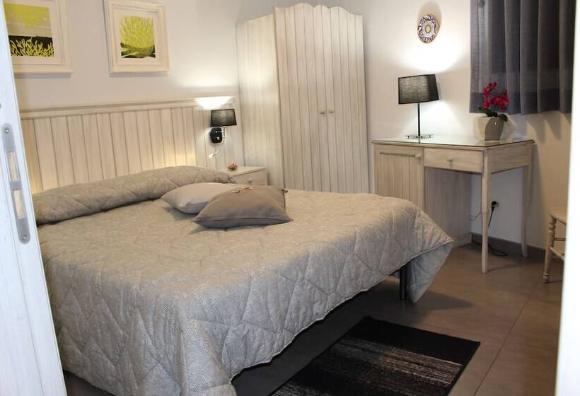 Семейный Номер, Bed & Breakfasts Conte Perollo