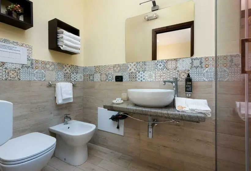 اتاق اکونومی, Baia Di Venere