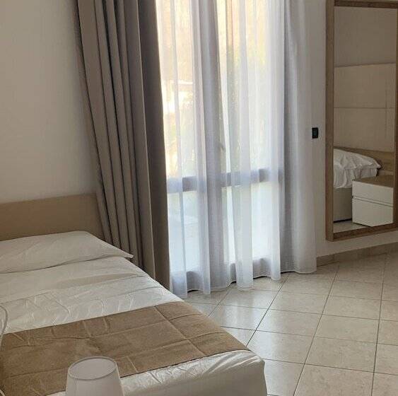 اتاق سوپریور سه تخته, Baia Di Venere