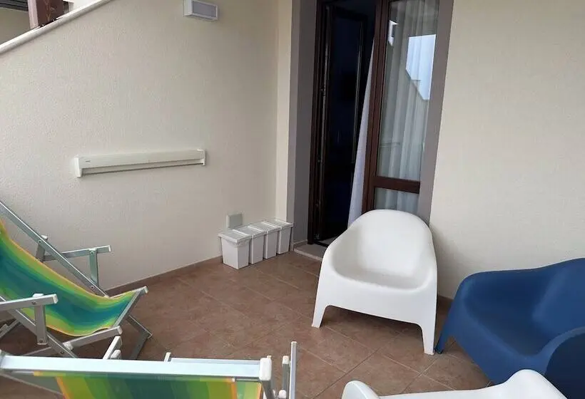 Superior Room with Terrace, Baia Di Venere