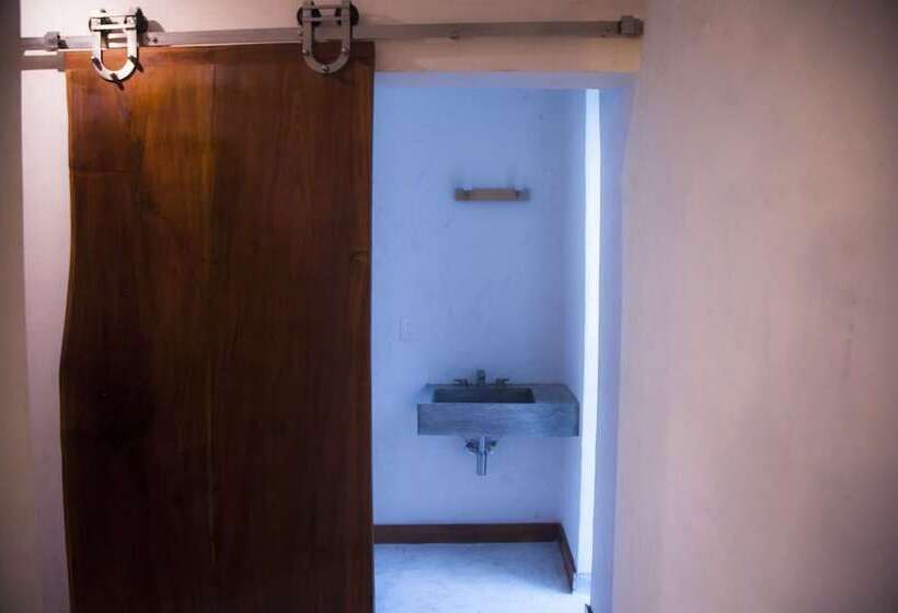 חדר דלוקס נוף בריכה, Solera Tulum With Pool