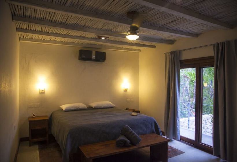 חדר דלוקס נוף בריכה, Solera Tulum With Pool