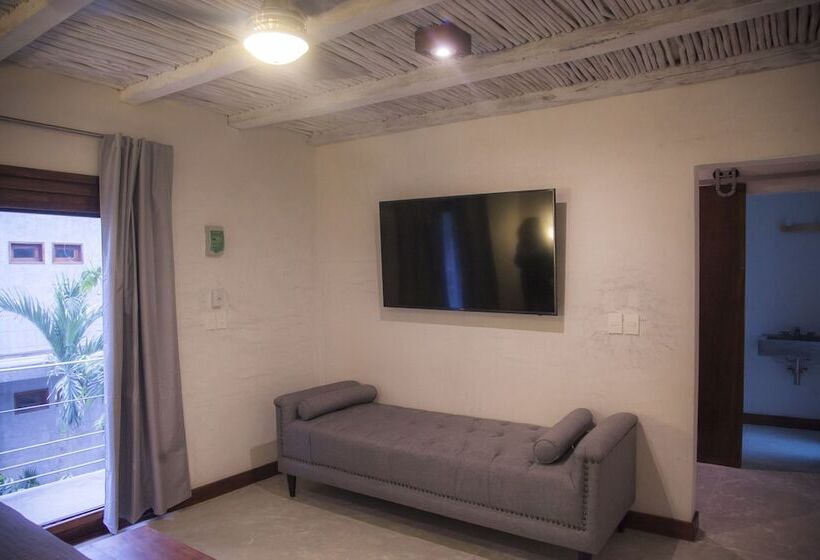 חדר דלוקס נוף בריכה, Solera Tulum With Pool