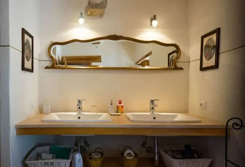 Villa 1 Makuuhuone, Ostello Bello Assisi Bevagna
