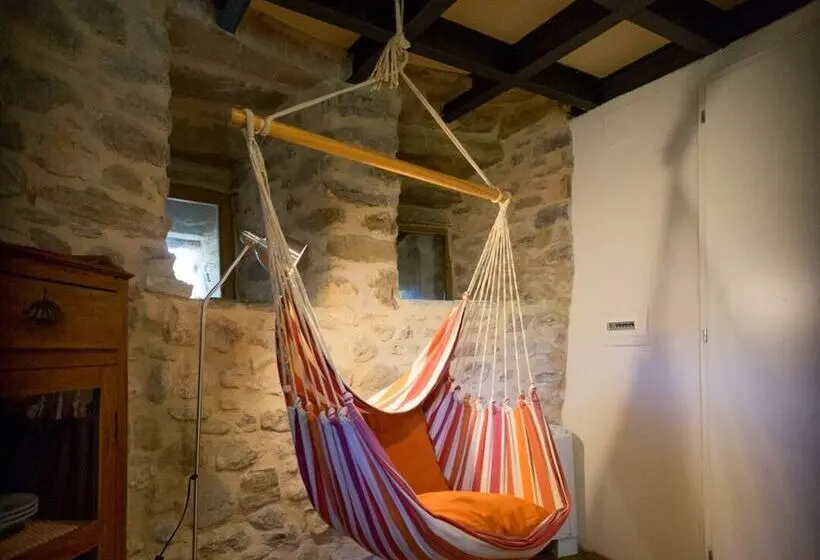Villa 1 Makuuhuone, Ostello Bello Assisi Bevagna