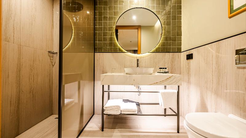 Deluxe Room with Balcony