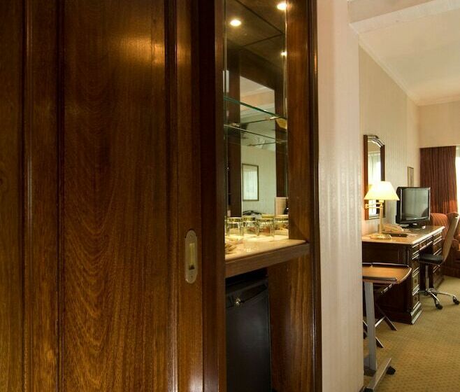 Люкс Премиум, Radisson Montevideo Victoria Plaza